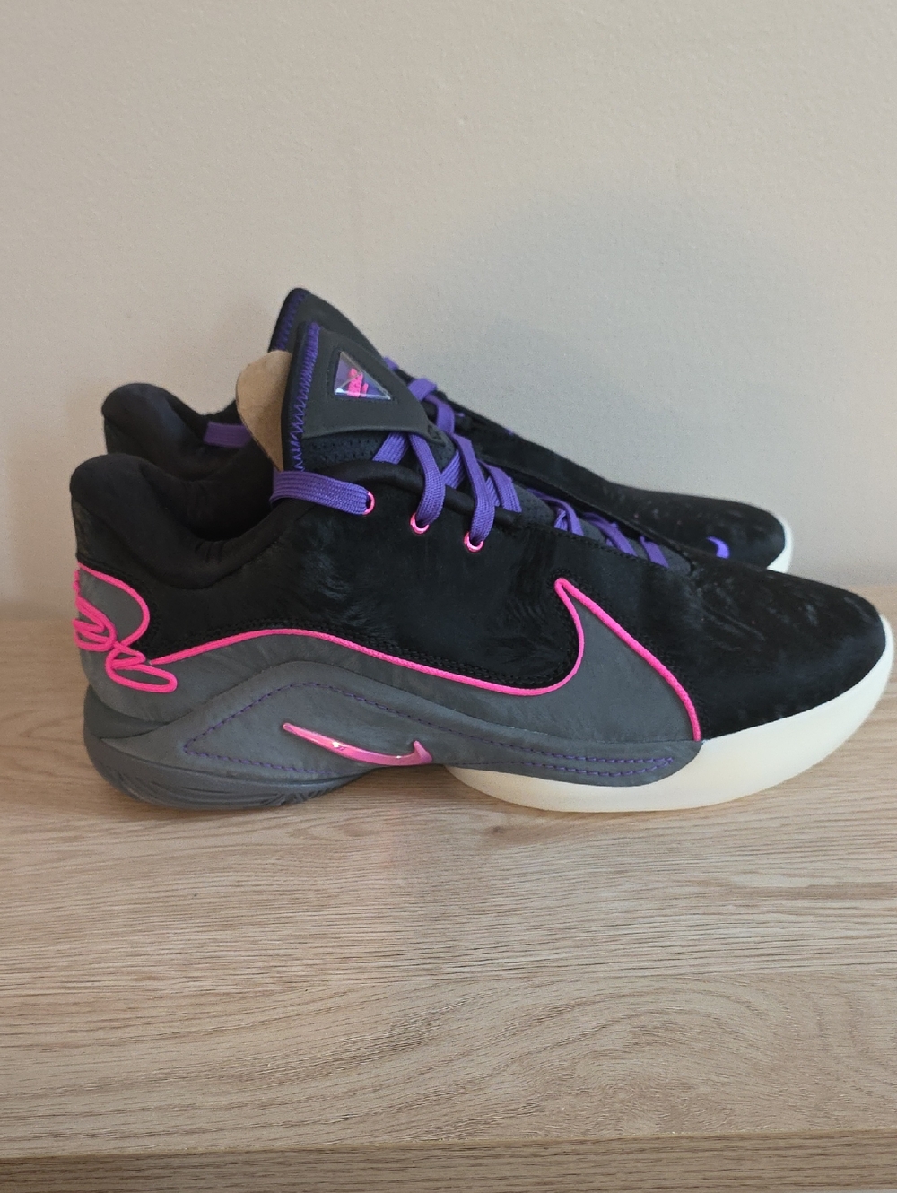 NEW Nike LeBron 22 XXII Black Grey Blacklight